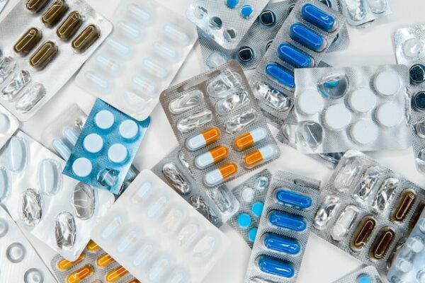 Pénurie de médicaments : l’aubaine pour la médecine naturelle ?